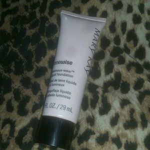 Timewise MARYKAY foundation